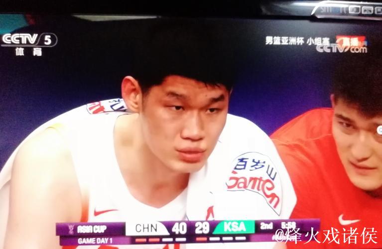 中国男篮93-88战胜东道主 取得亚洲杯开门红